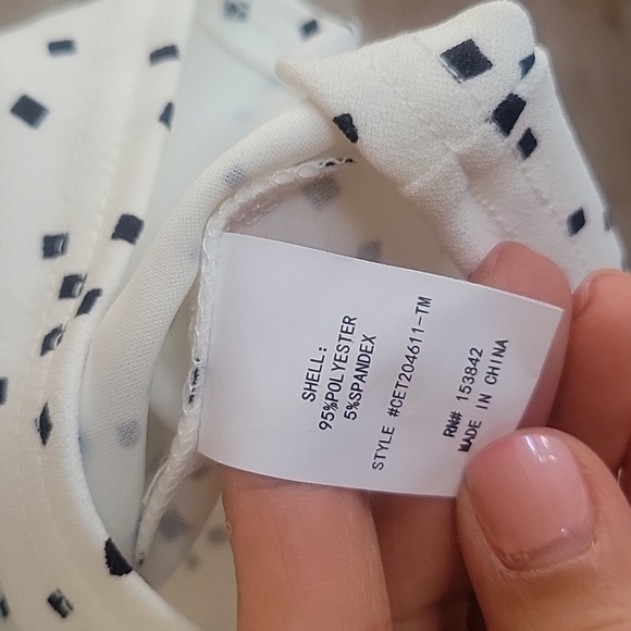 Melloday Off White Top with Black Square Confetti Print Size Small - Picture 4 of 5